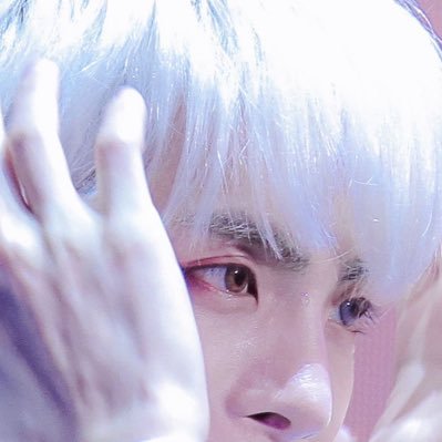 for jonghyun's profile picture