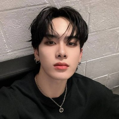 ariameris's profile picture