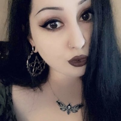 comfyvampy's profile picture
