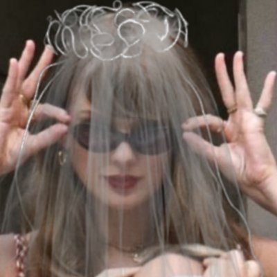 glosslovie's profile picture