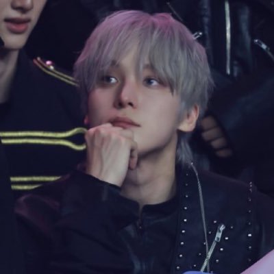 dee ⊹₊⟡⋆'s profile picture
