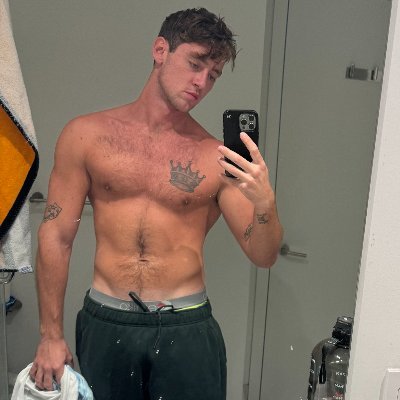 Young Bradley's profile picture