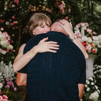 em 💍's profile picture