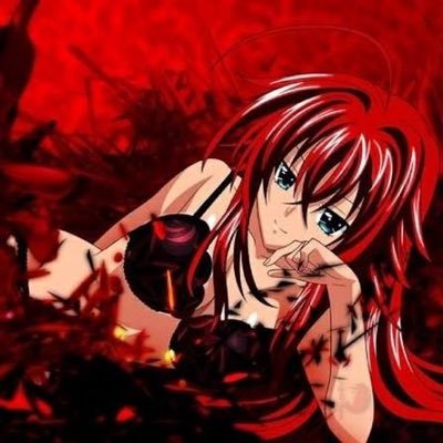lunarl0ona's profile picture