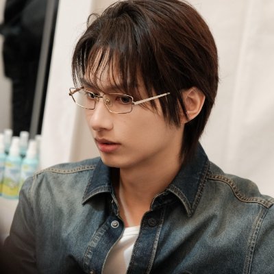 JR's profile picture