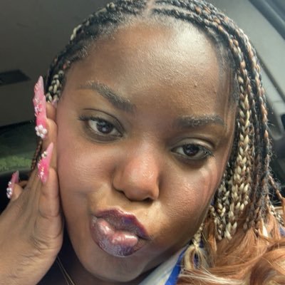 HOT AND SEXY☀️'s profile picture