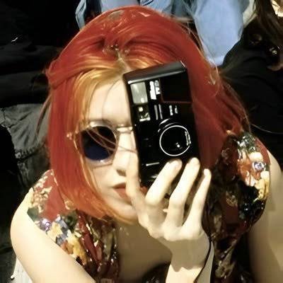dee's profile picture