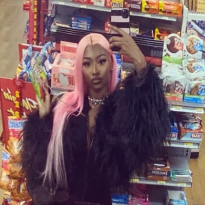 tooty ❦'s profile picture