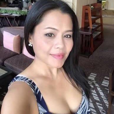 สาวใหญ่ พิมพ์นิยม's profile picture