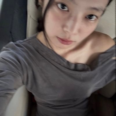 andi's profile picture