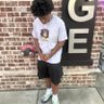 †'s profile picture