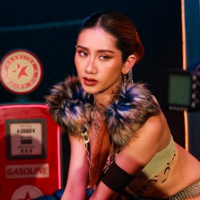 𝗥 𝗔 𝗟 𝗣 𝗛 | binisonic 🌅🌺's profile picture