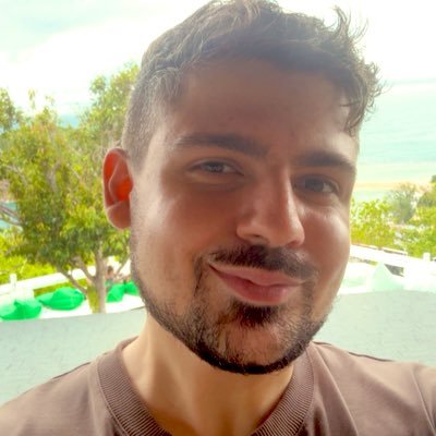 aroogle's profile picture