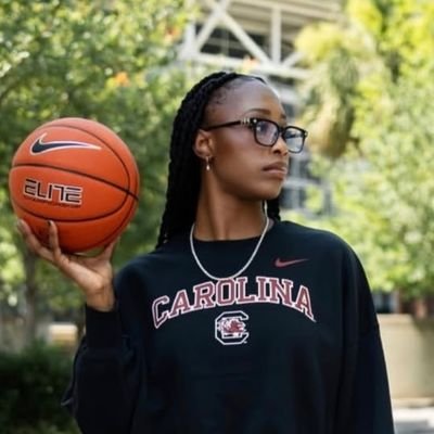 JoyceEdwards24's profile picture