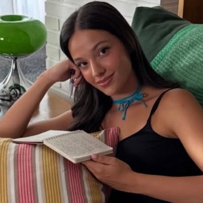 lia โ๏ธ's profile picture