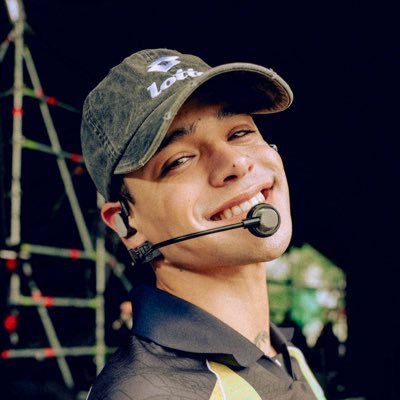 nico loves drew's profile picture