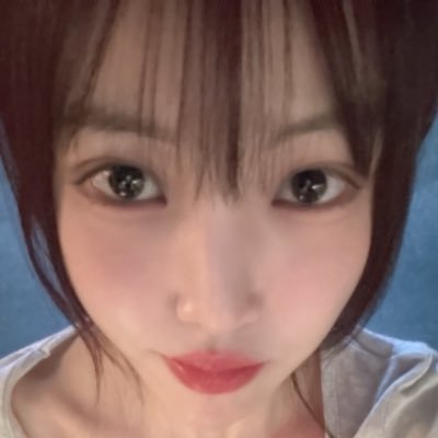 뷰's profile picture