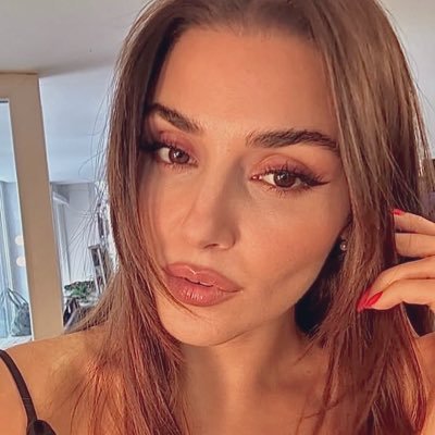 likeashinestarr's profile picture
