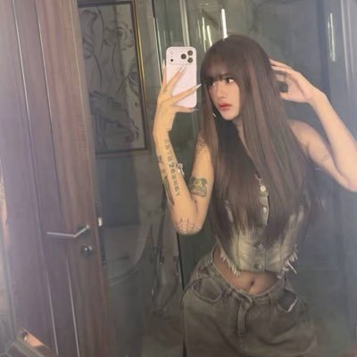rose rose's profile picture