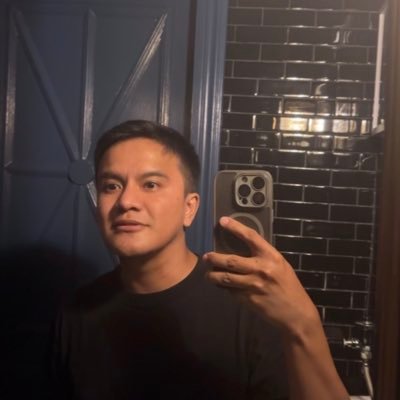 whuaffee's profile picture