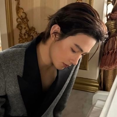 anna🕰️'s profile picture