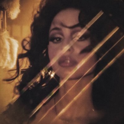 𑣲 reya's profile picture