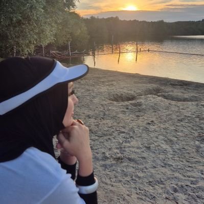 İpek Yiğit / Gazeteci-Yazar's profile picture
