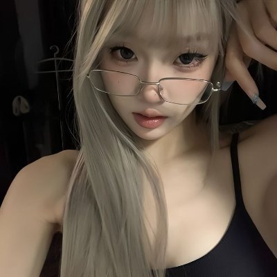 ell's profile picture