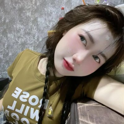NapatraPonz9q2's profile picture