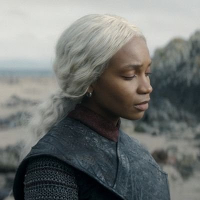 lesbiannyra's profile picture