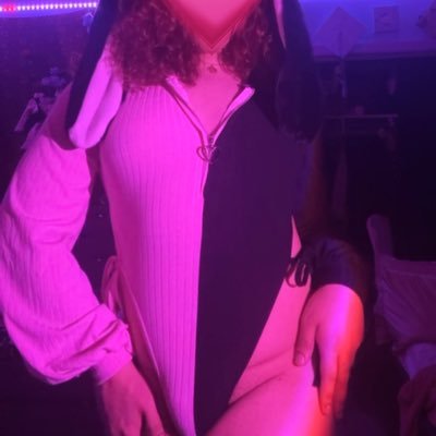 NycFemmeBott🧞♀️'s profile picture
