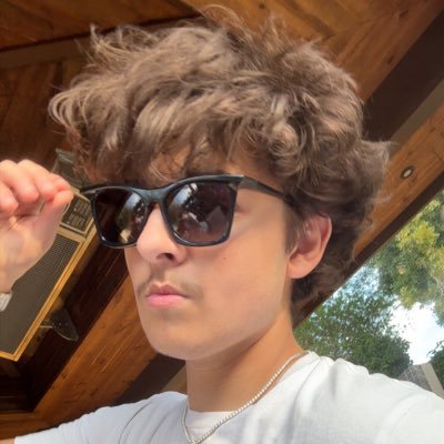 zau's profile picture