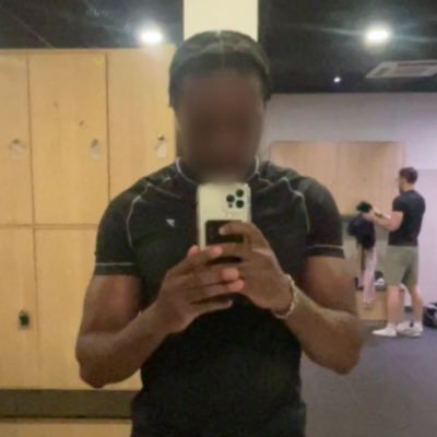 M I L A N O 🦅's profile picture