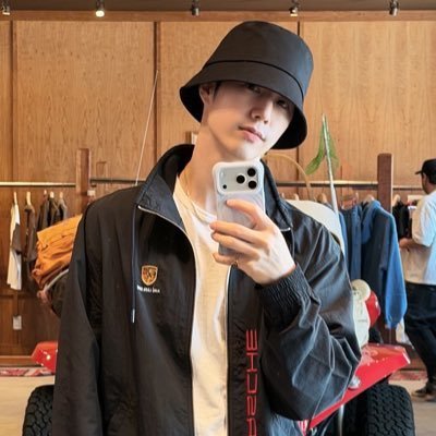 agxinz's profile picture