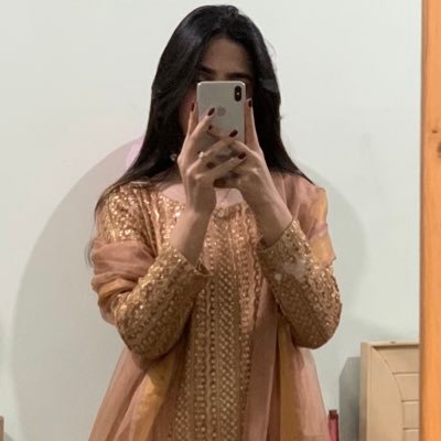 Aqsa Ijaz🥂's profile picture