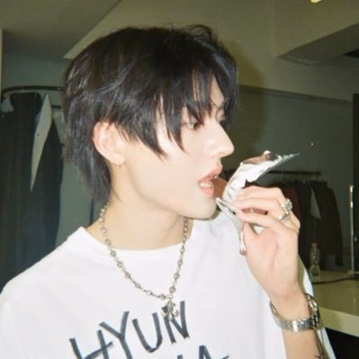 ꒰🐈‍⬛꒱'s profile picture