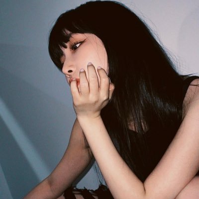 y's profile picture