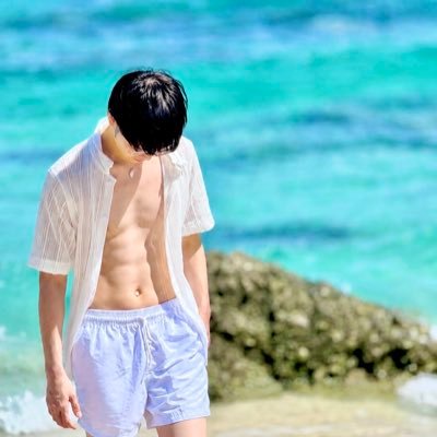 March 🪐⚡️'s profile picture
