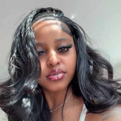 nluvvvv's profile picture