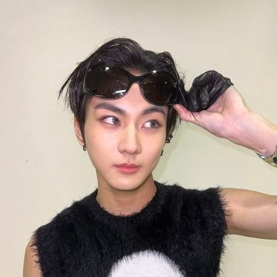 yjwxo_09's profile picture