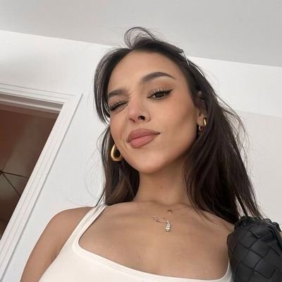 coming up anne's profile picture