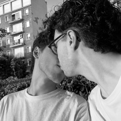 charlie 💋 (seeing Ari ꕤ)'s profile picture