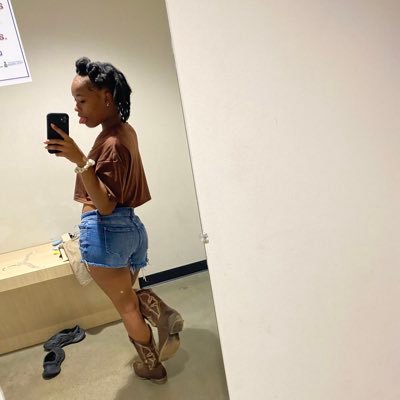CairaPrettyface's profile picture