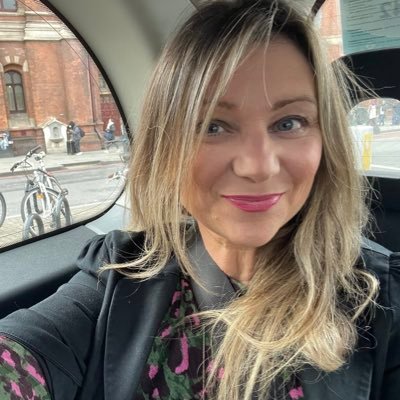 April_1970s's profile picture