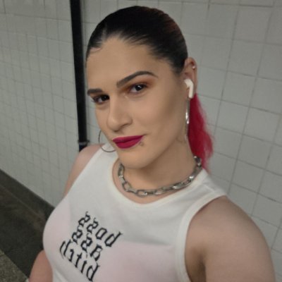 Red's profile picture