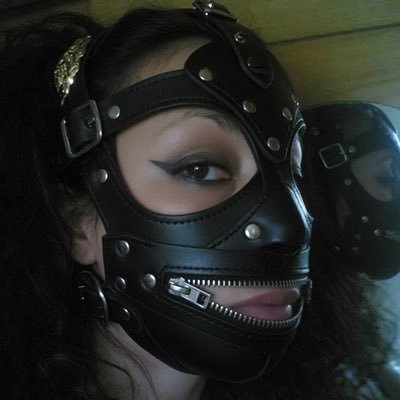 ShainaExhib's profile picture