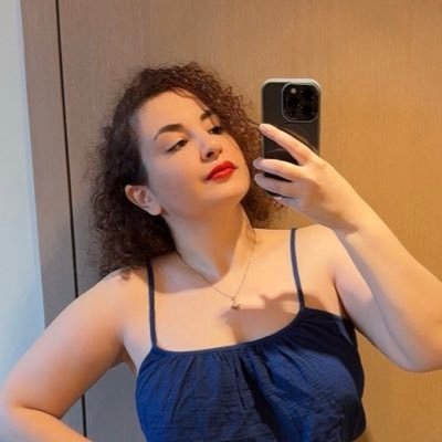 enchantednaz's profile picture