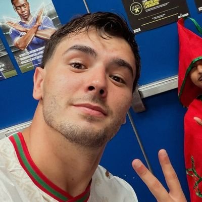 ALY🍒's profile picture