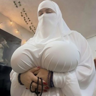 Nsryn_Almnqbh's profile picture