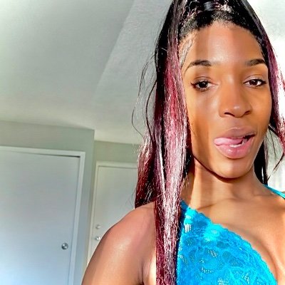 YNG PRETTY 💋💯's profile picture